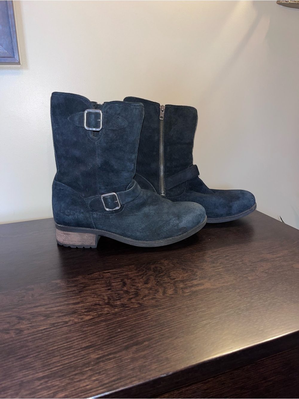 UGG Chaney Black Suede Moto Biker Boots Size 9 Shearling Lined